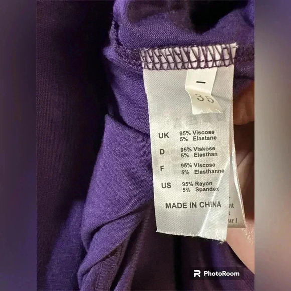 NWT Woman’s short sleeve top shirt MEDIUM flattering - Picture 2 of 3